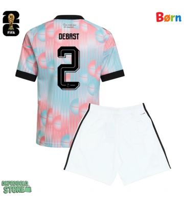 Belgien Zeno Debast #2 Replika Babytøj Udebanesæt Børn VM 2026 Kortærmet (+ Korte bukser)